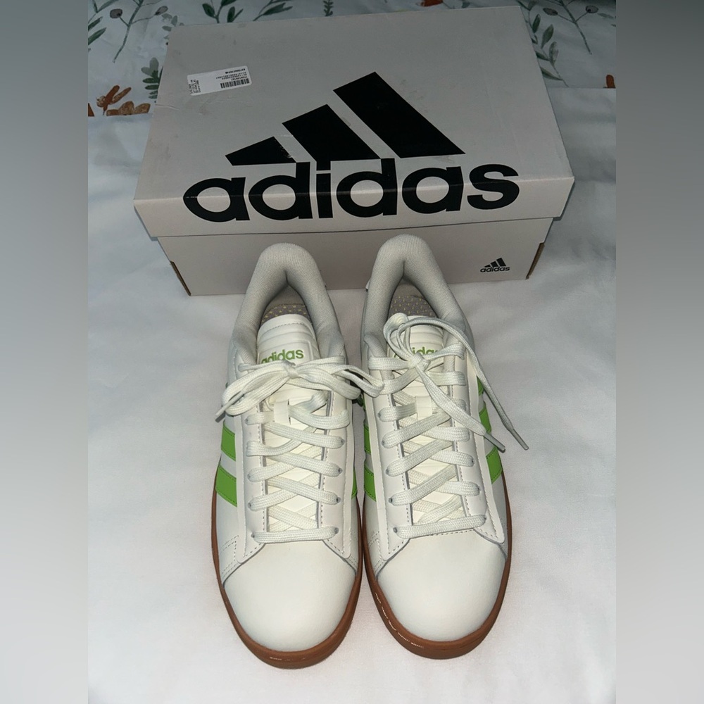 New w/Box Adidas Grand Court  Alpha Size 8